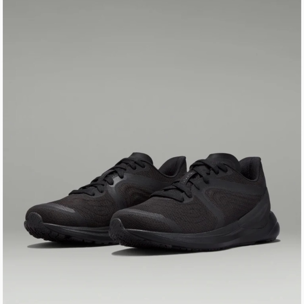 Black Lululemon Blissfeel 2 Shoes Black/Black/Asphalt Grey Size 5